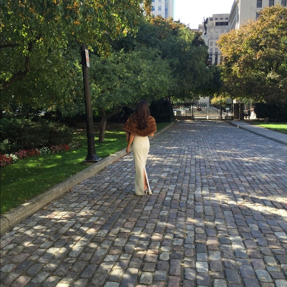 Designer wedding gown - Picture 5 of 10